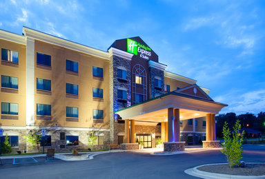 Hotel HOLIDAY INN EXPRESS & SUITES MOUNT AIRY