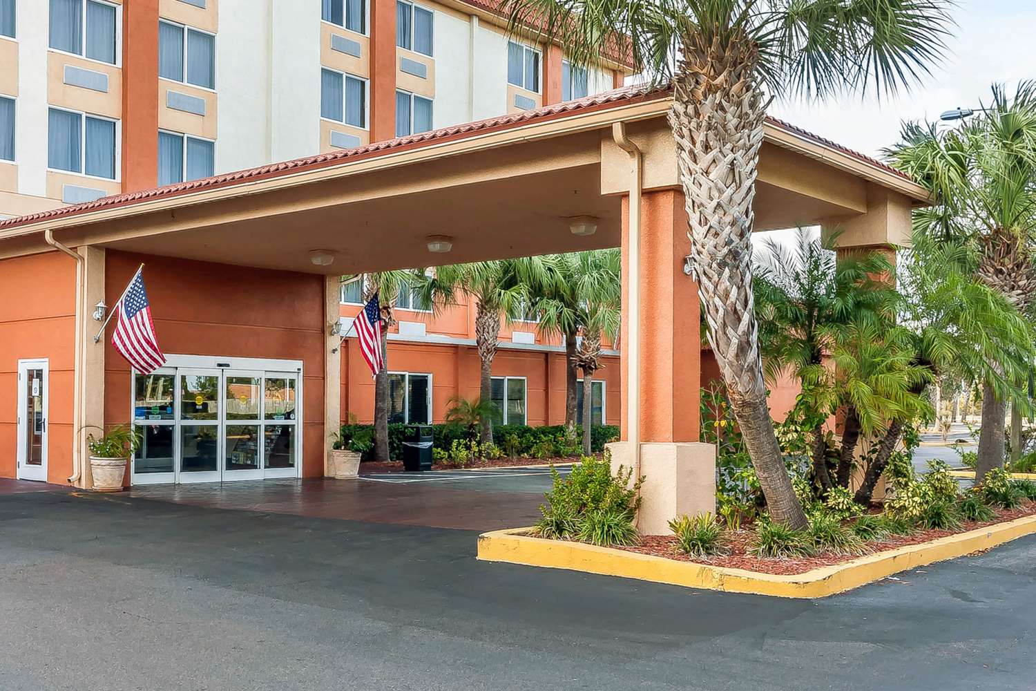 Hotel COMFORT INN NORTH