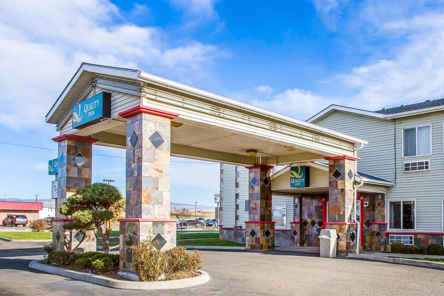 Hotel QUALITY INN SUNNYSIDE HEART OF WINE COUNTRY