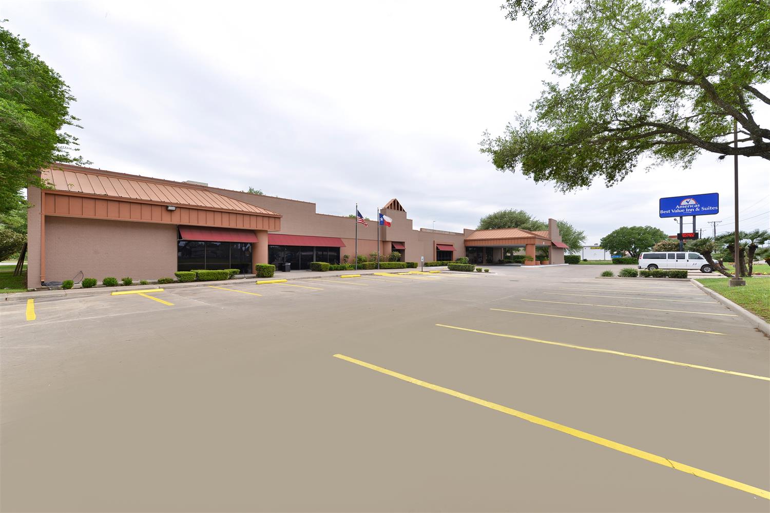 Hotel AMERICAS BEST VALUE INN AND SUITES VICTORIA