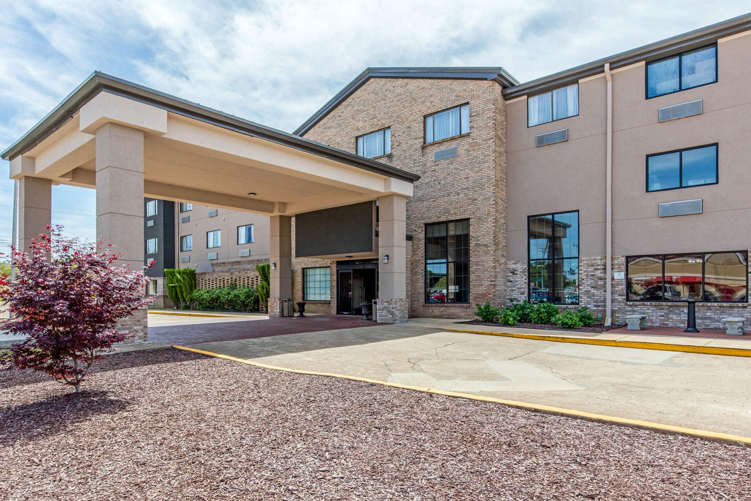 Hotel COMFORT INN AND SUITES MCCOMB
