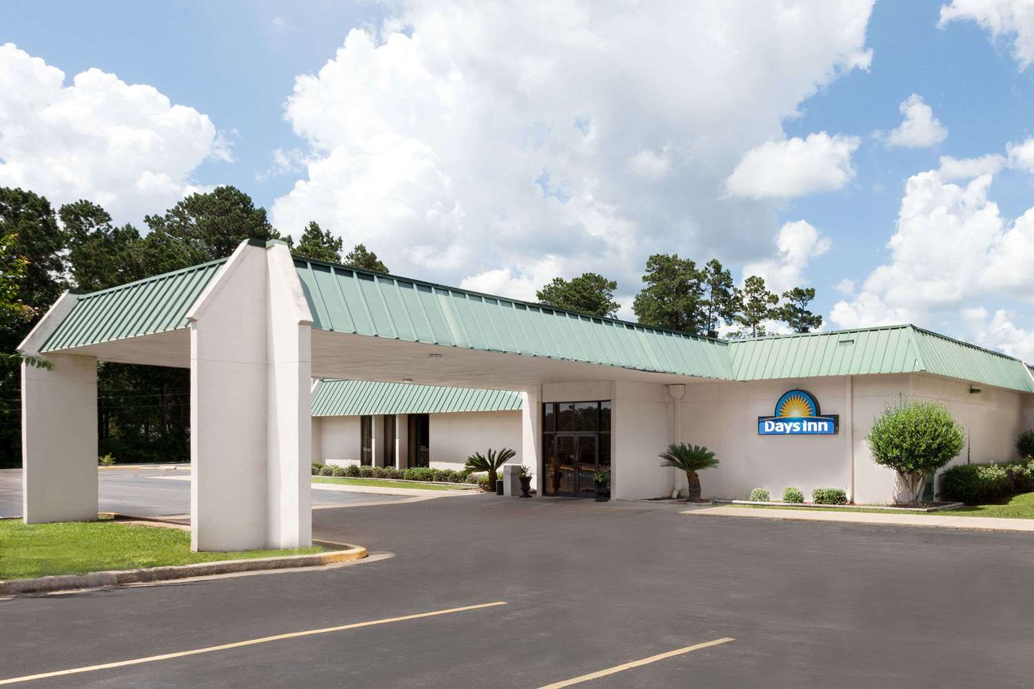Hotel DAYS INN MCCOMB MS