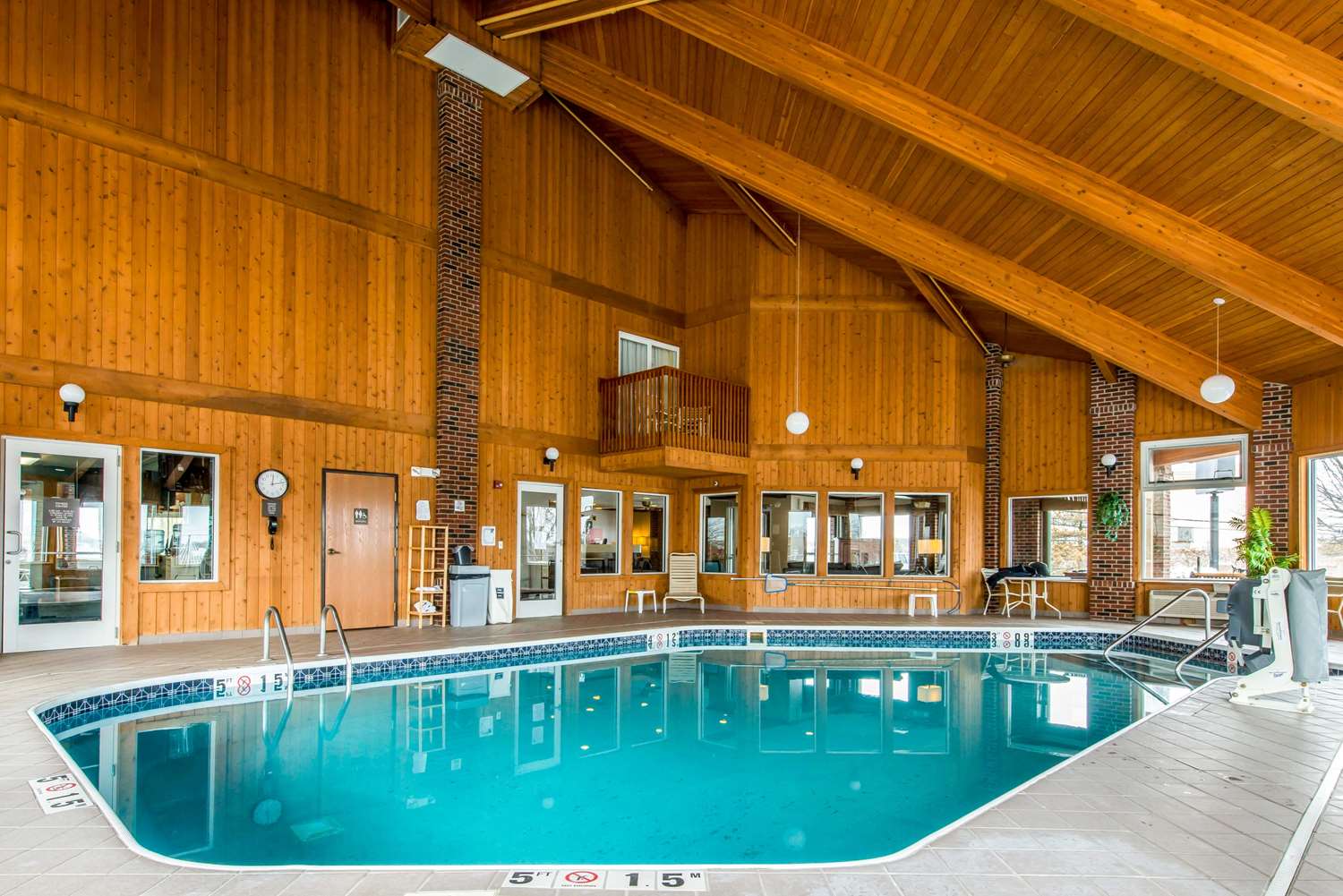 Hotel COMFORT INN WEIRTON
