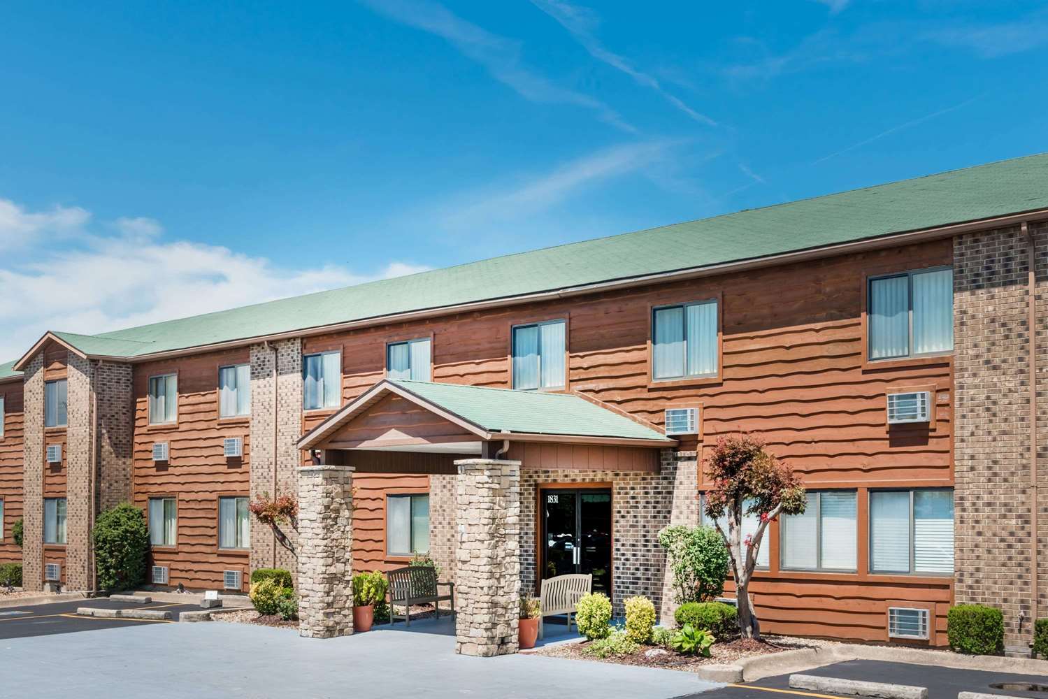 Hotel SUPER 8 LEBANON