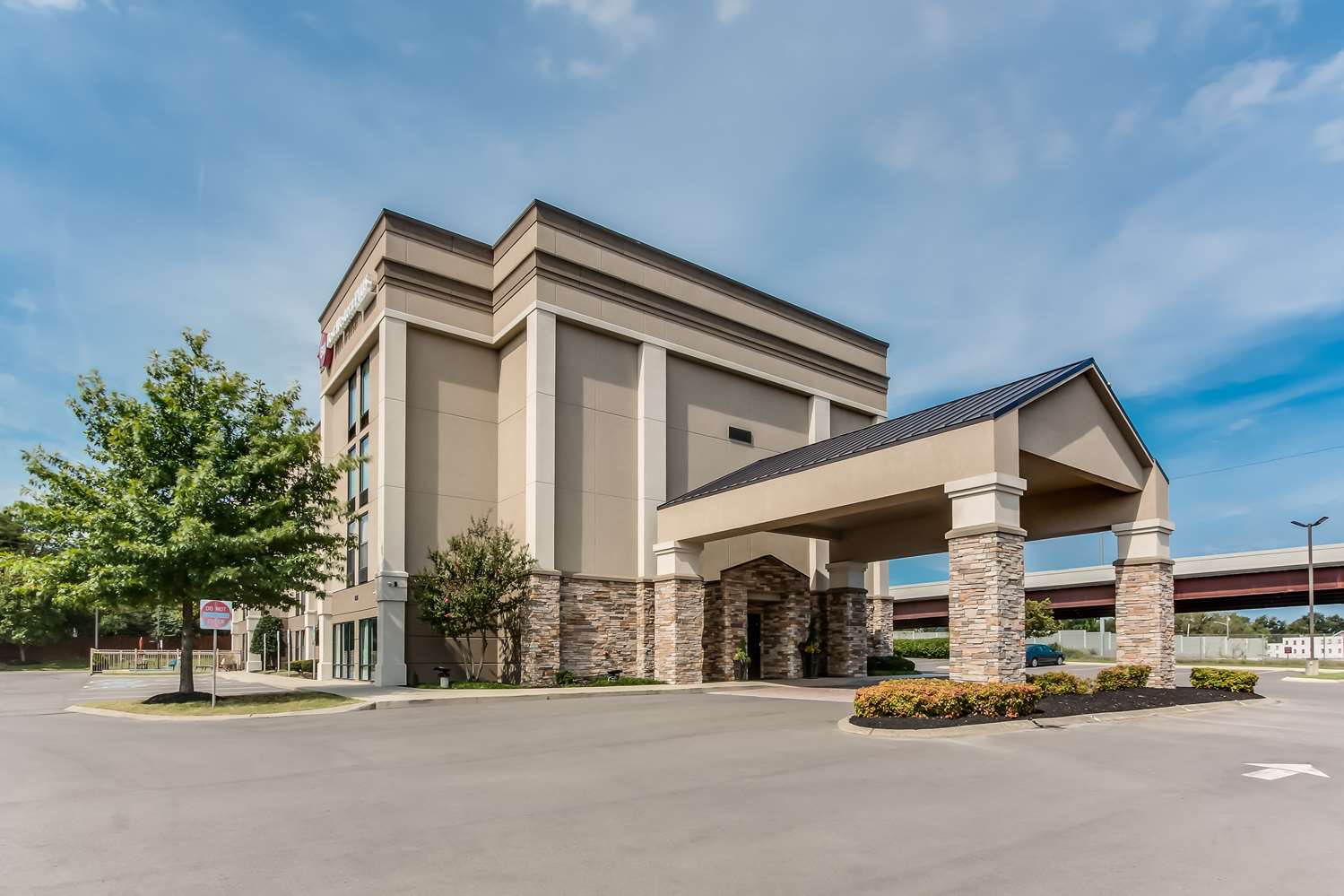 Hotel BEST WESTERN PLUS BELLE MEADE INN & SUITES
