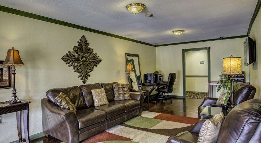 Hotel INTOWN SUITES CLARKSVILLE
