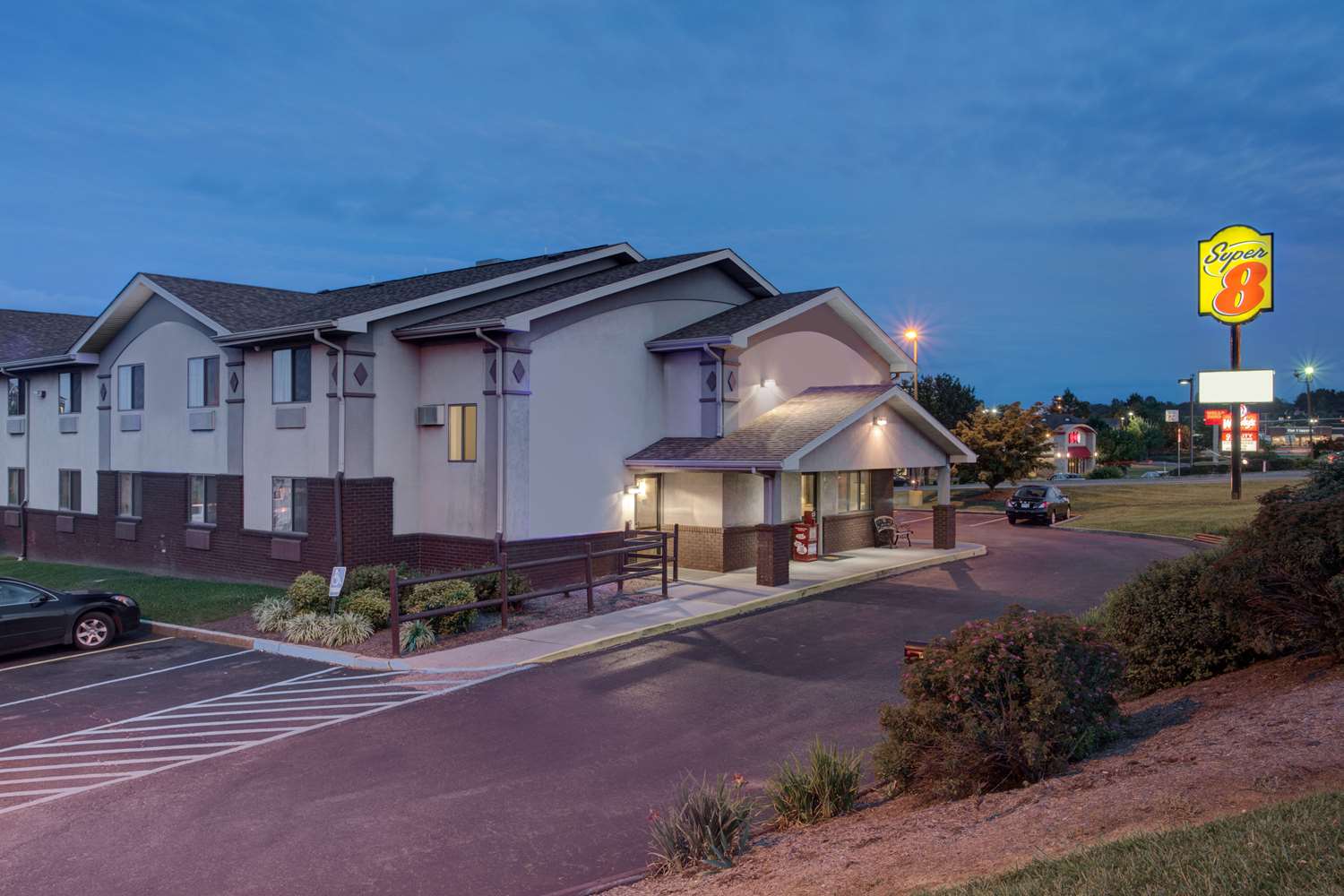 Hotel SUPER 8 BY WYNDHAM CHRISTIANSBURG/BLACKSBURG AREA