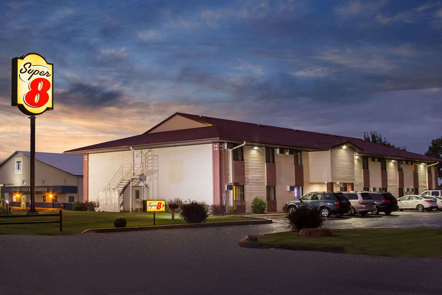 Hotel SUPER 8 BY WYNDHAM EAU CLAIRE I-94