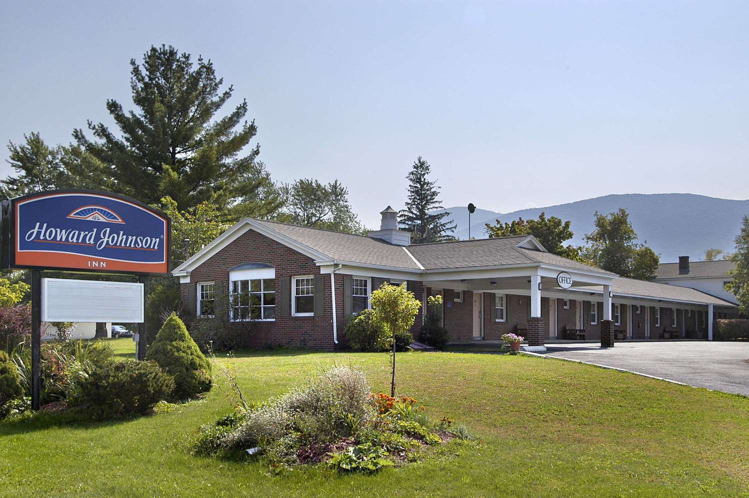 Hotel HOWARD JOHNSON WILLIAMSTOWN