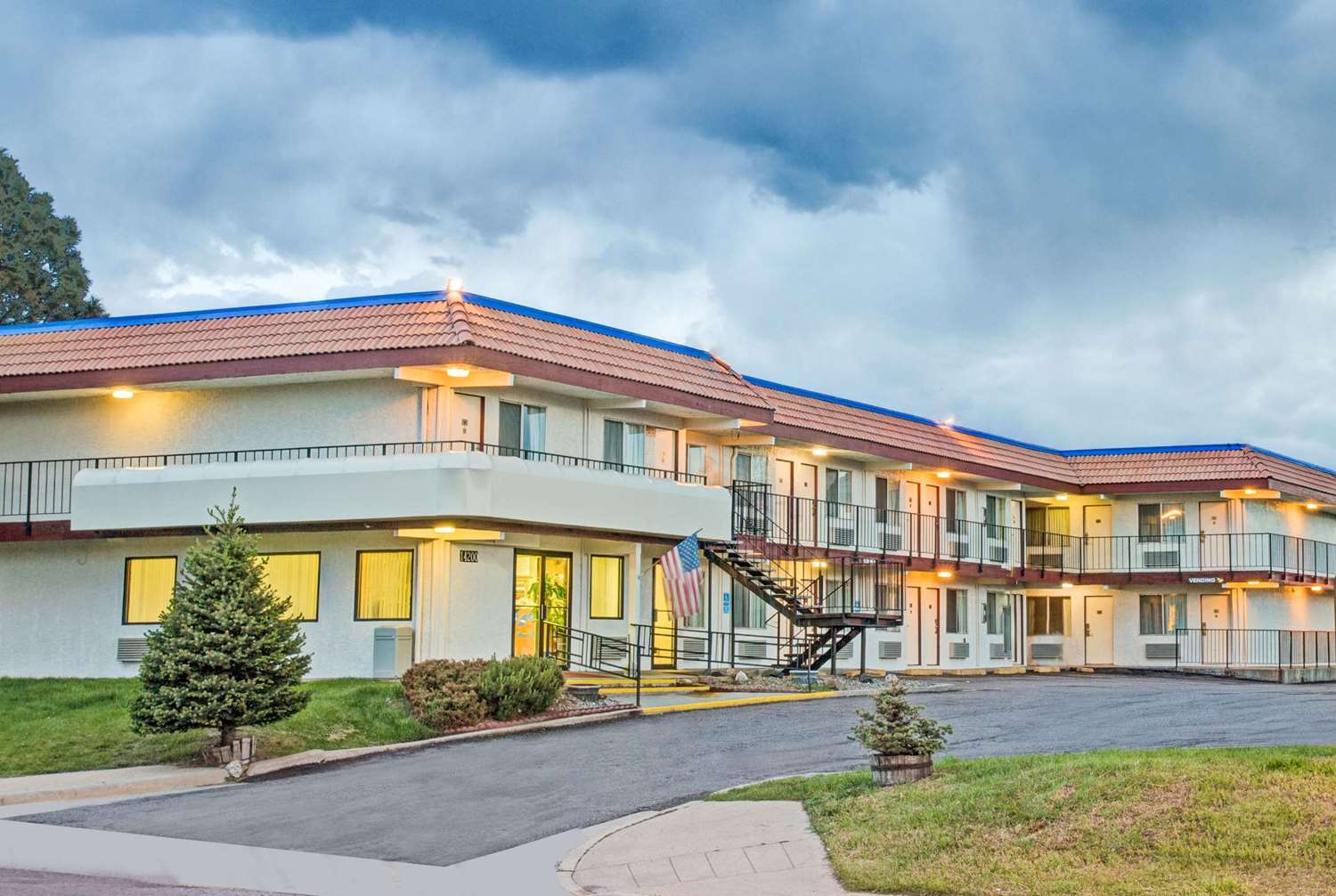 Hotel KNIGHTS INN AURORA