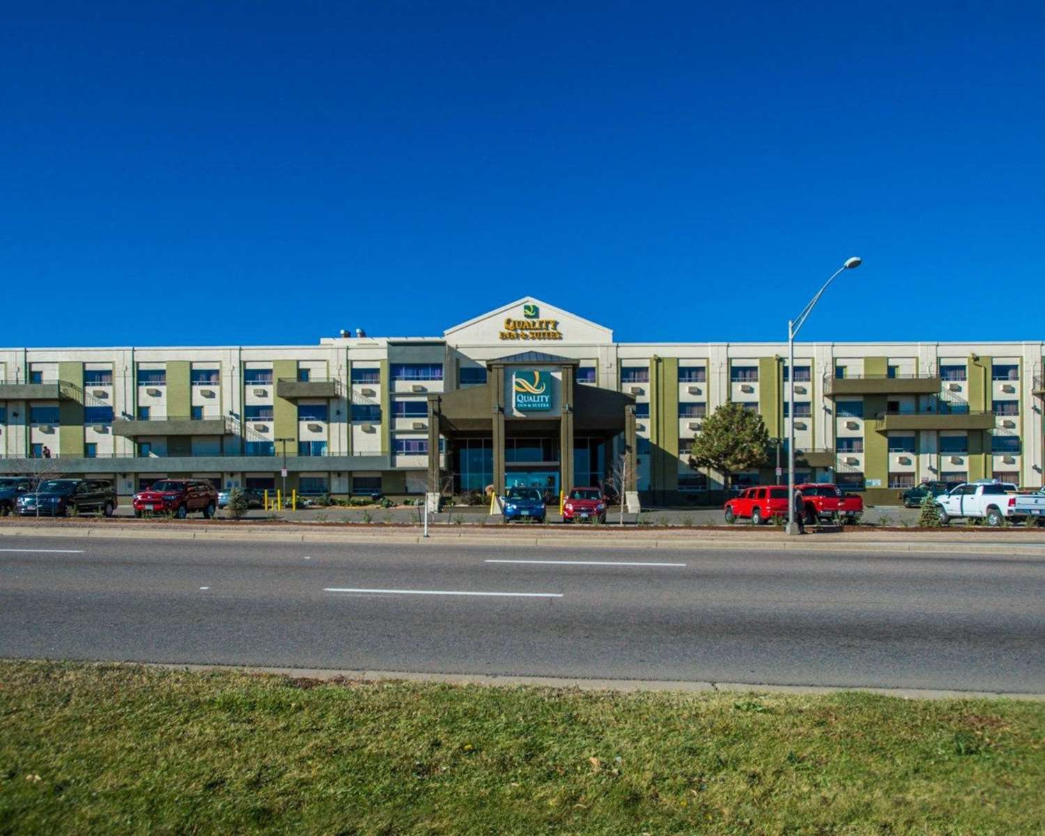 Hotel QUALITY INN & SUITES DENVER STAPLETON