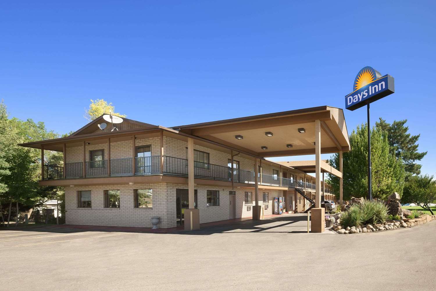 Hotel DAYS INN BY WYNDHAM, CORTEZ