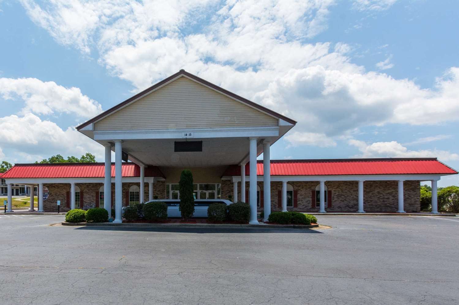 Hotel ECONO LODGE INN & SUITES