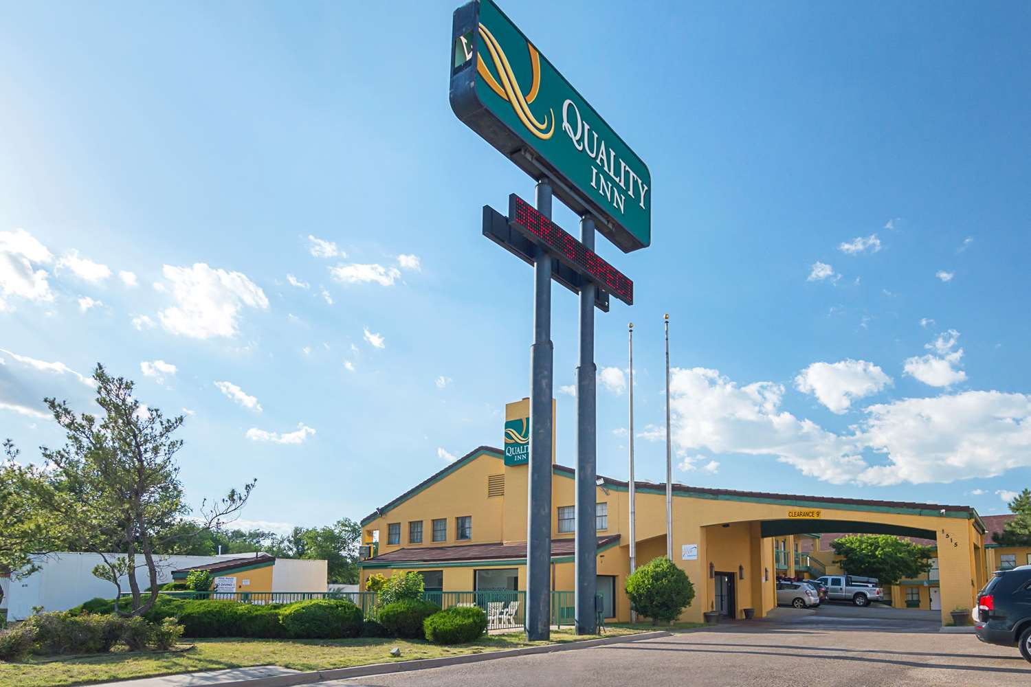 Hotel QUALITY INN EAST