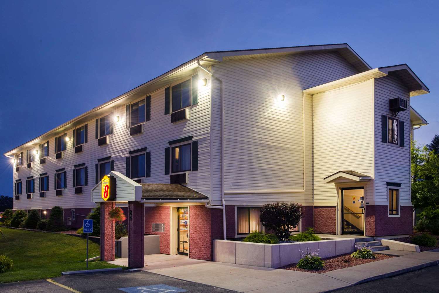 Hotel SUPER 8 MASSENA NY