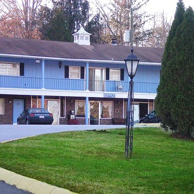 Hotel COLONIAL INN FRANKLIN