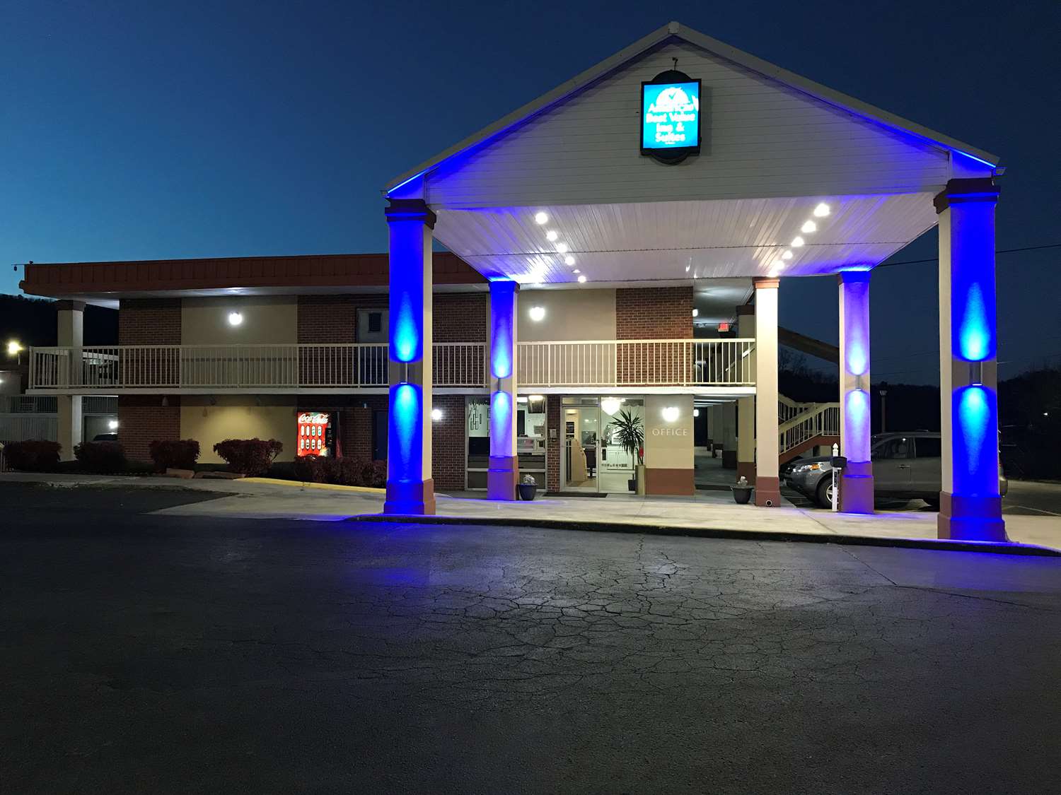 Hotel AMERICAS BEST VALUE INN AND SUITES DALTON
