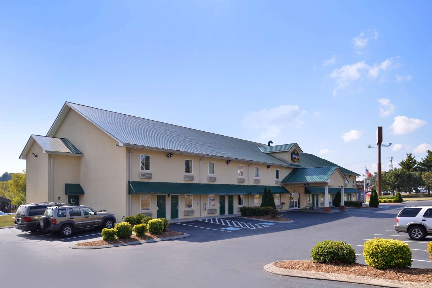Hotel DOUGLAS INN AND SUITES