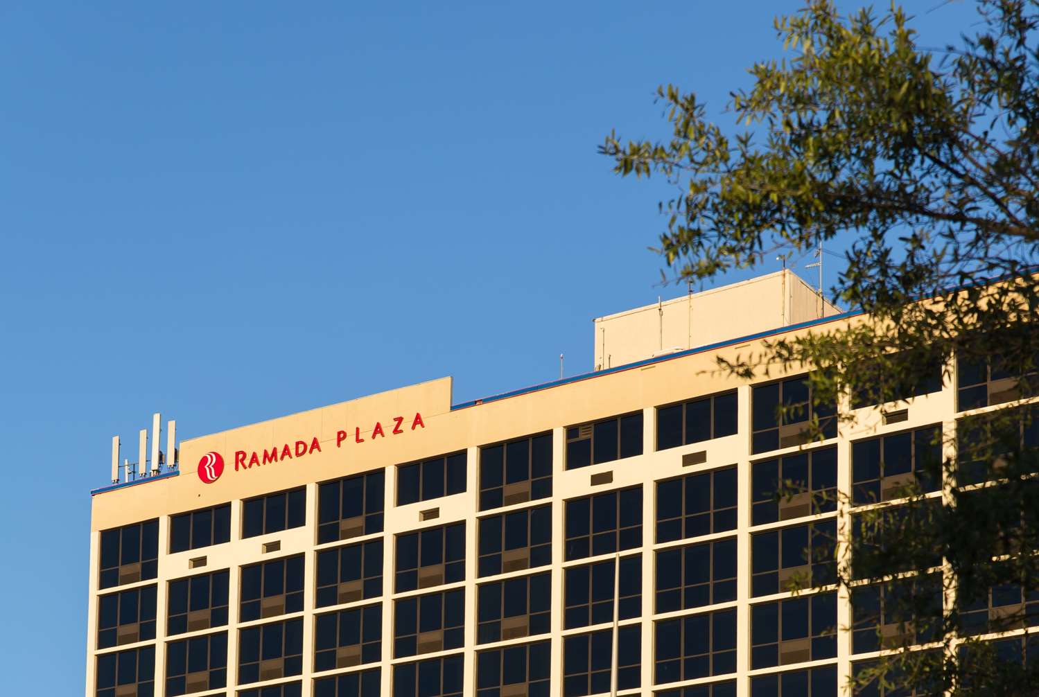Hotel RAMADA PLAZA ATLANTA DOWNTOWN CAPITOL PARK