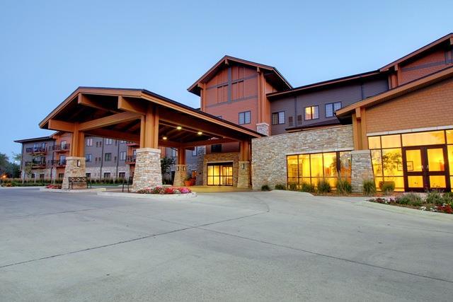 Hotel KINGS POINTE WATERPARK RESORT