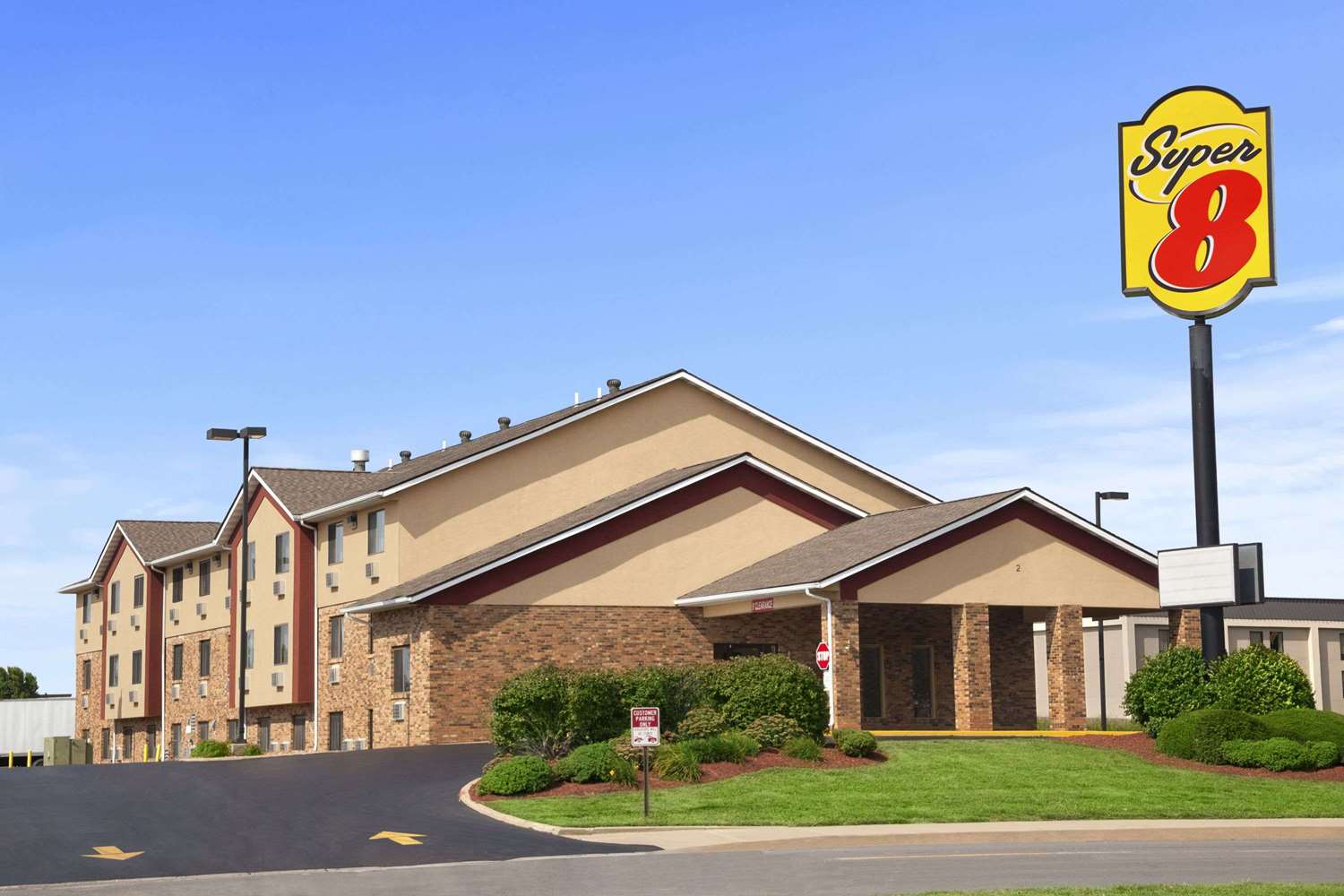 Hotel SUPER 8 COLLINSVILLE ST. LOUIS