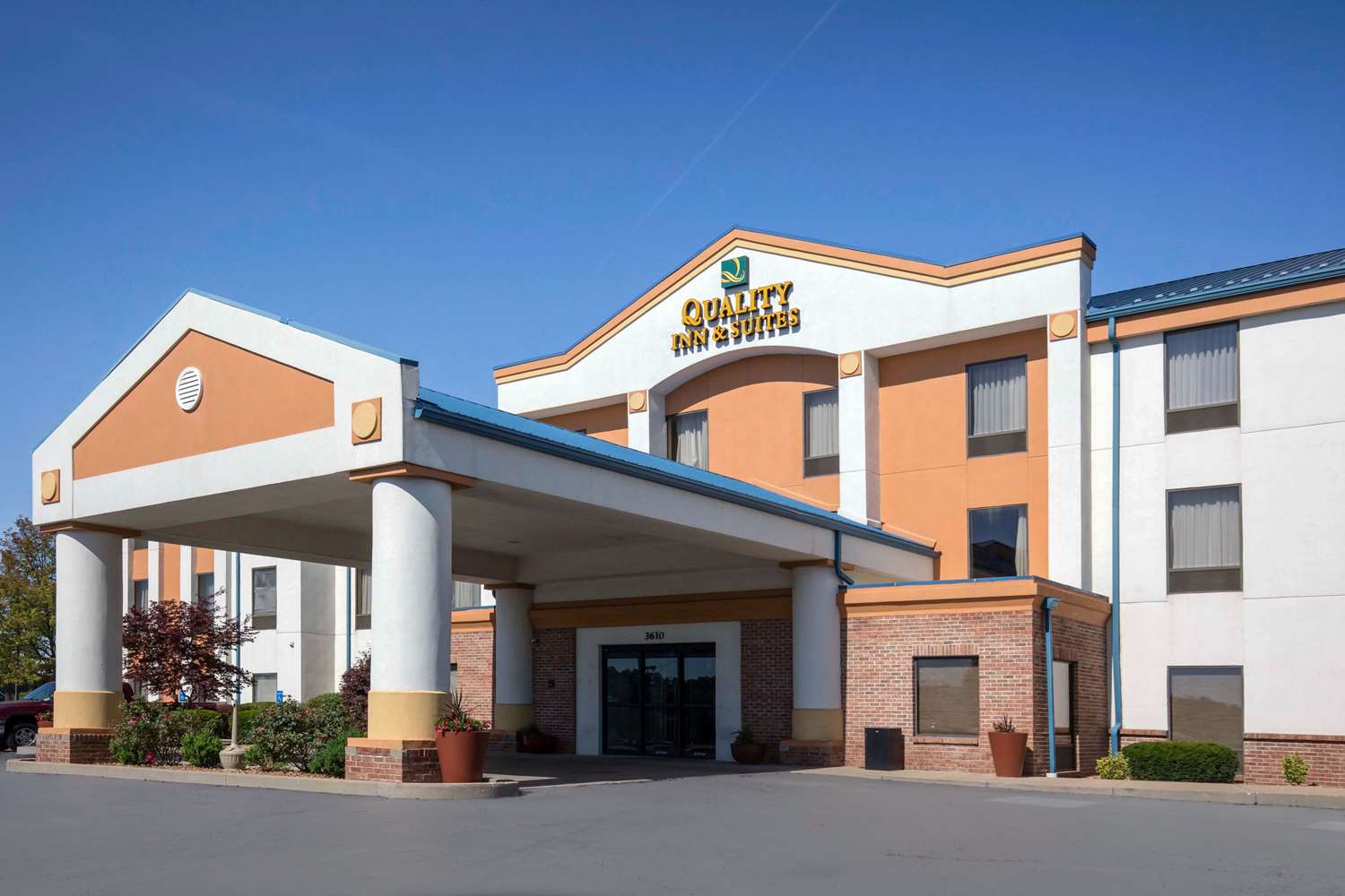 Hotel QUALITY INN & SUITES ARNOLD - ST LOUIS