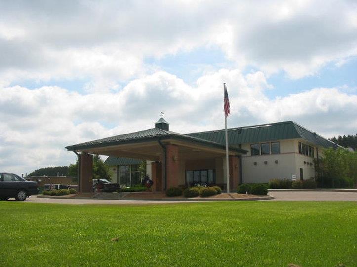 Hotel SARATOGA INN AND SUITES