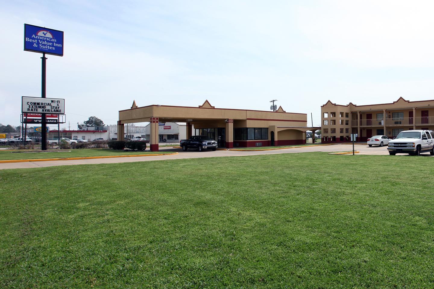Hotel AMERICAS BEST VALUE INN AND SUITES GREENWOOD