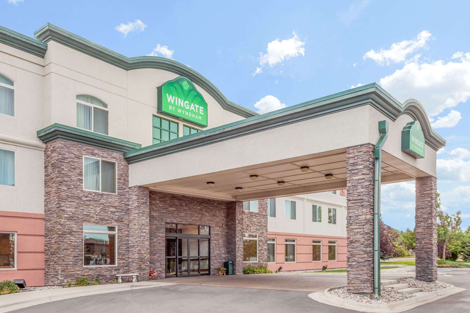 Hotel WINGATE BY WYNDHAM HELENA AIRPORT