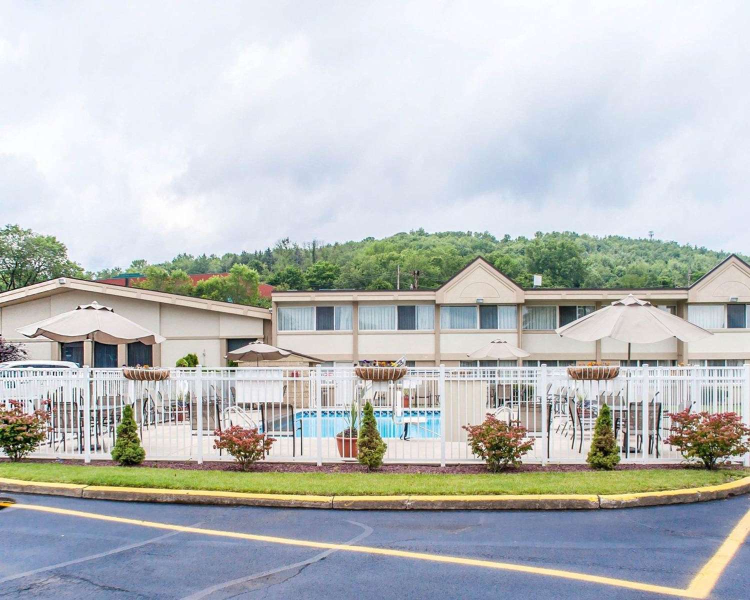 Hotel QUALITY INN & SUITES VESTAL BINGHAMTON