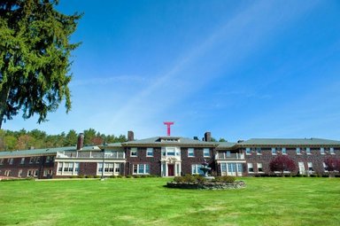 Hotel TRADITIONS AT THE GLEN HOTEL AND RESORT