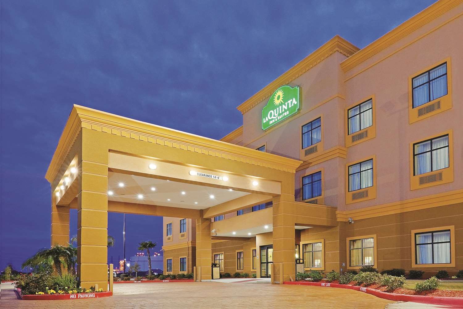 Hotel LA QUINTA INN & SUITES PASADENA NORTH