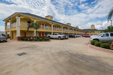 Hotel SCOTTISH INNS AND SUITES BAYTOWN