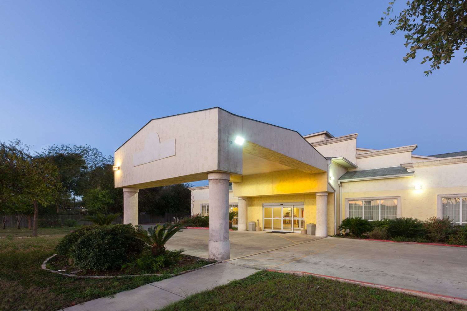 Hotel DAYS INN SAN ANTONIO AT PALO ALTO