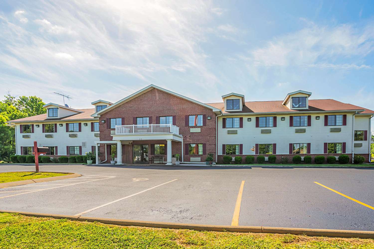 Hotel ECONO LODGE INN & SUITES RIPLEY