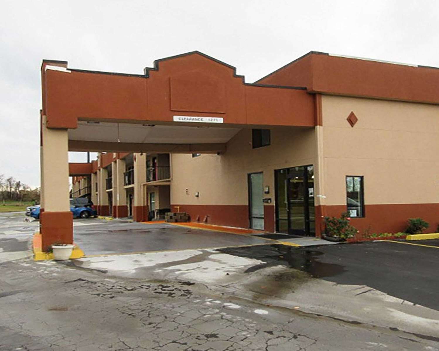 Hotel RODEWAY INN BROWNSVILLE