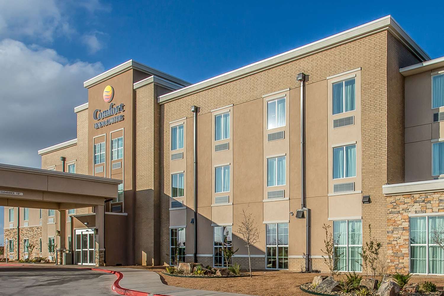 Hotel COMFORT INN AND SUITES SNYDER
