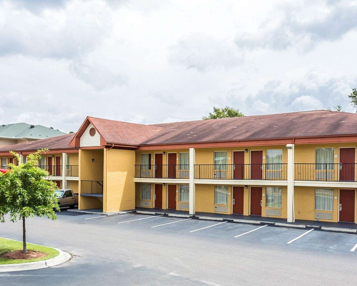 Hotel ECONO LODGE COLISEUM