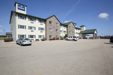 Hotel SHAWANO, WI - BOARDERS INN & SUITES
