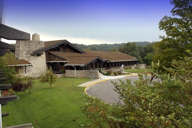 Hotel SHAWNEE STATE PARK LODGE