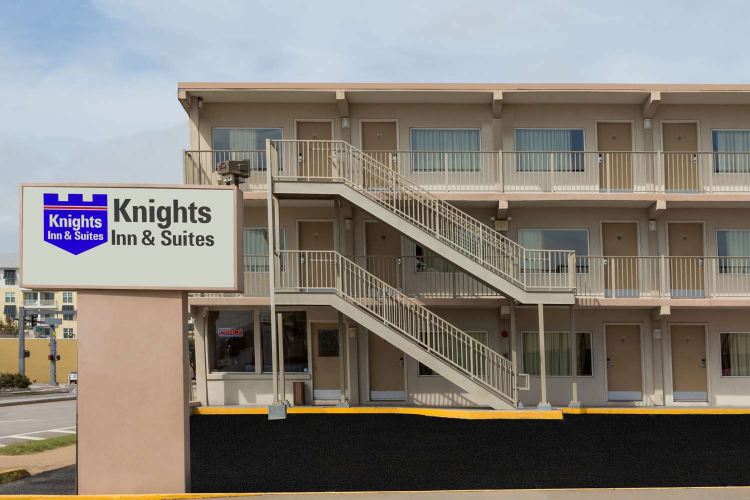 Hotel KNIGHTS INN AND SUITES VIRGINIA BEACH VA