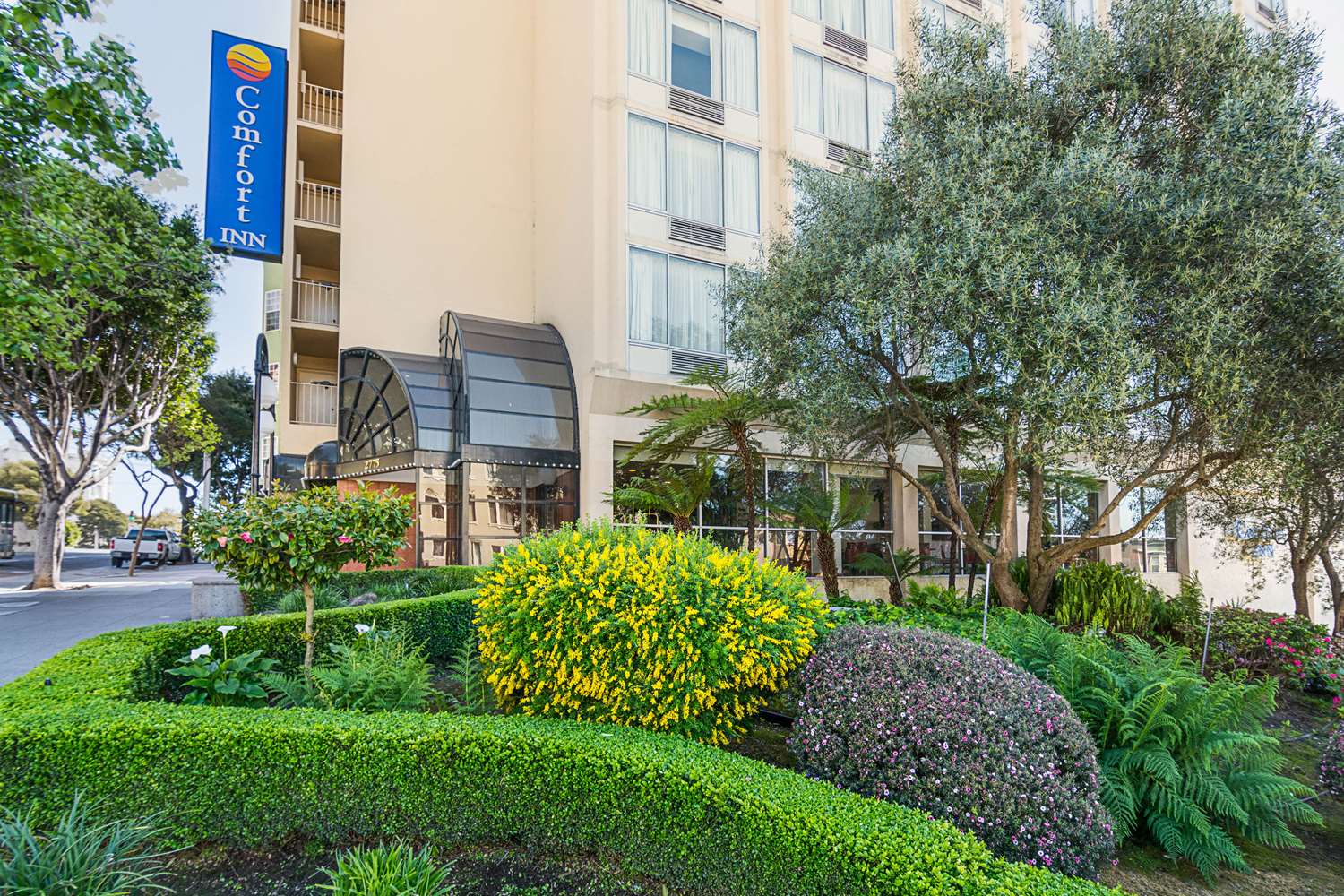 Hotel COMFORT INN BY THE BAY