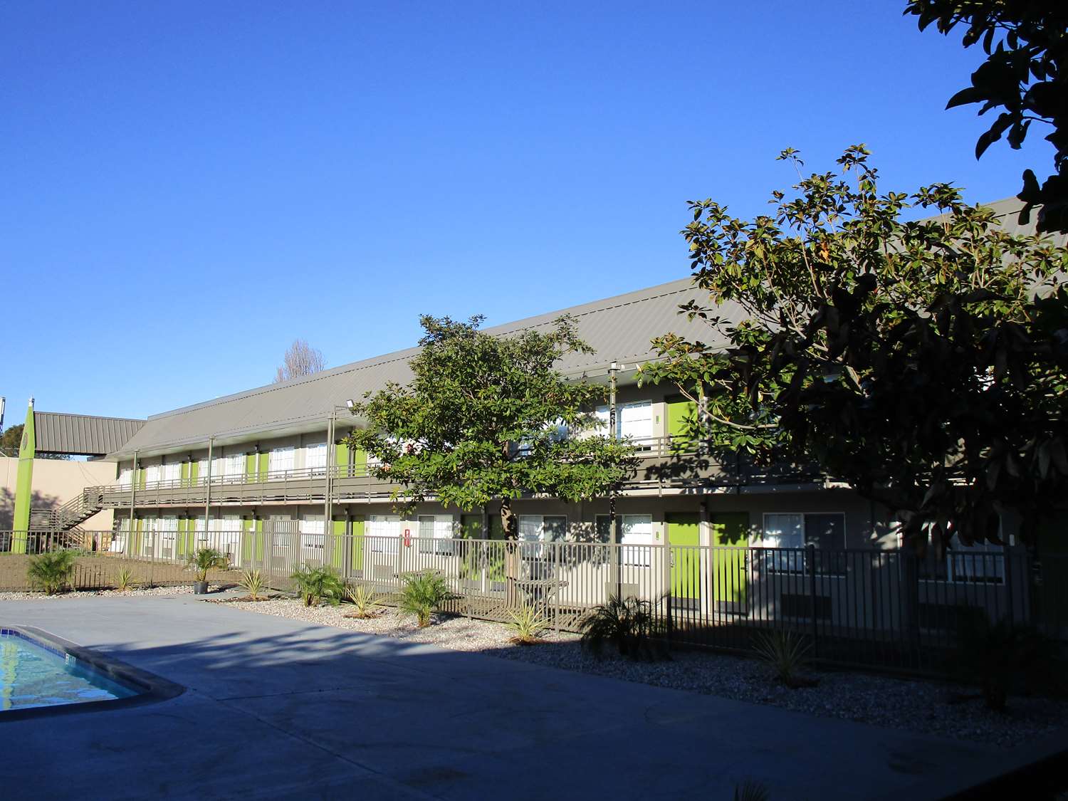 Hotel SURESTAY PLUS POINT RICHMOND