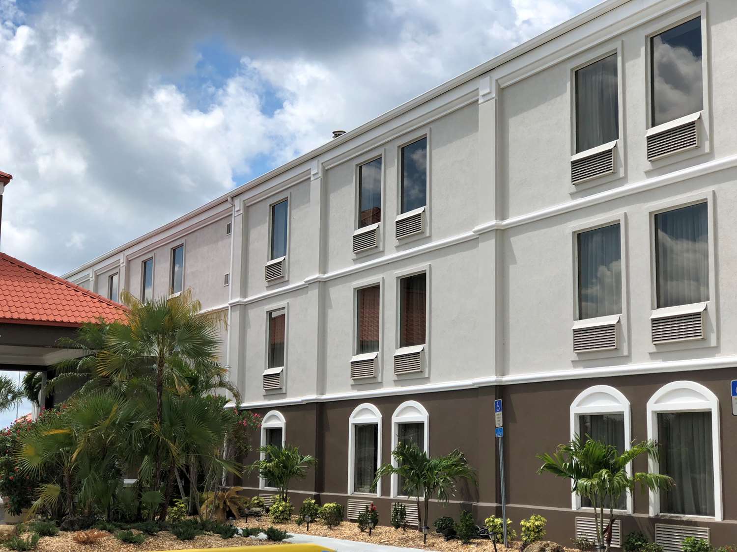 Hotel BEST WESTERN PLUS BRADENTON HOTEL & SUITES