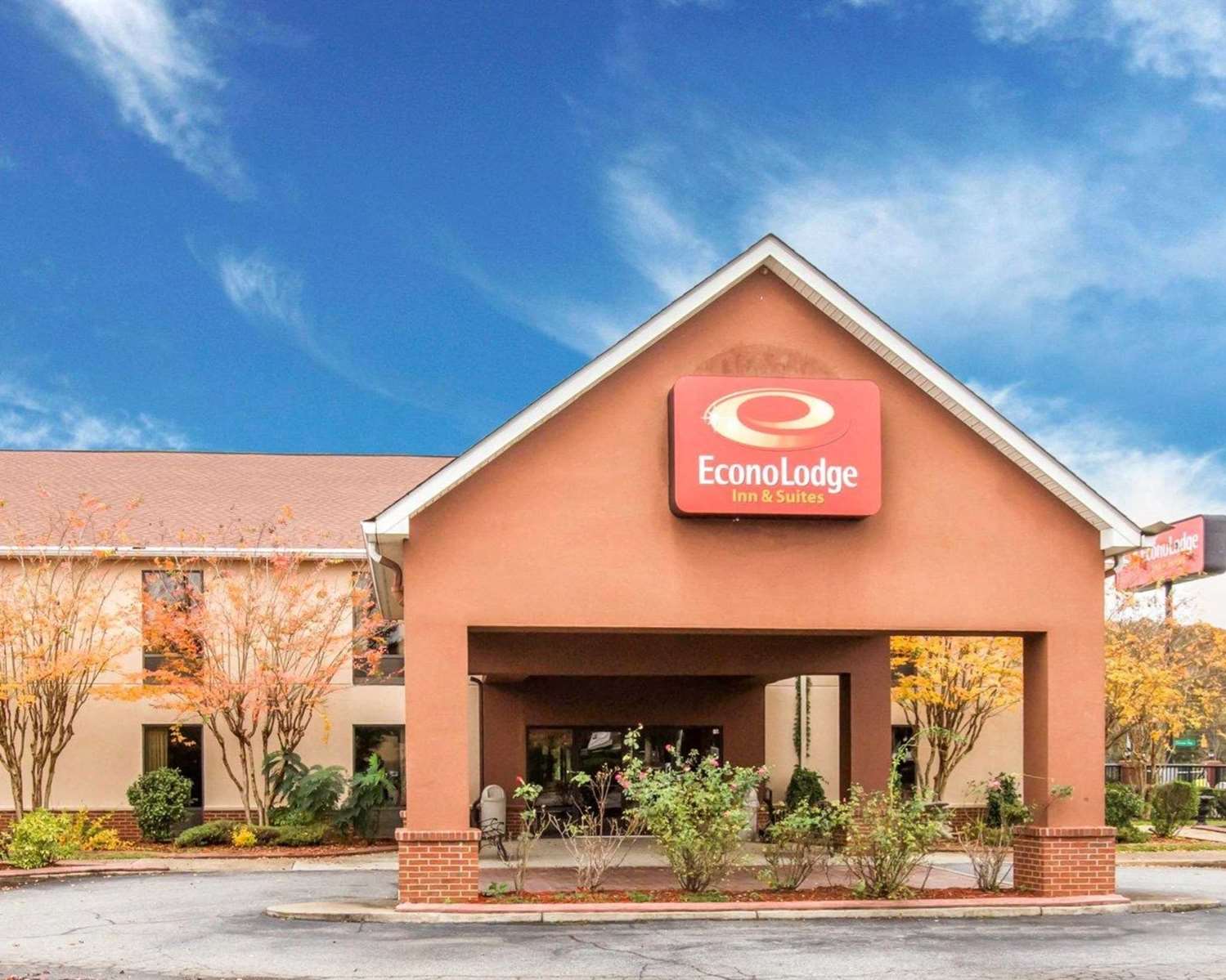 Hotel ECONO LODGE INN & SUITES CANTON