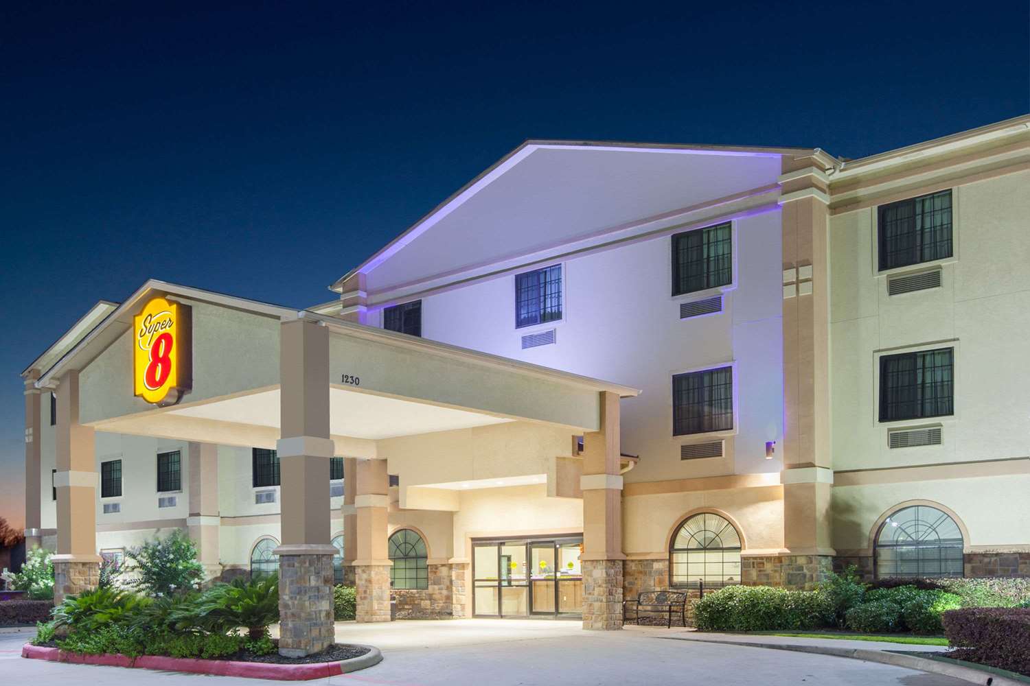Hotel SUPER 8 IAH WEST/GREENSPOINT