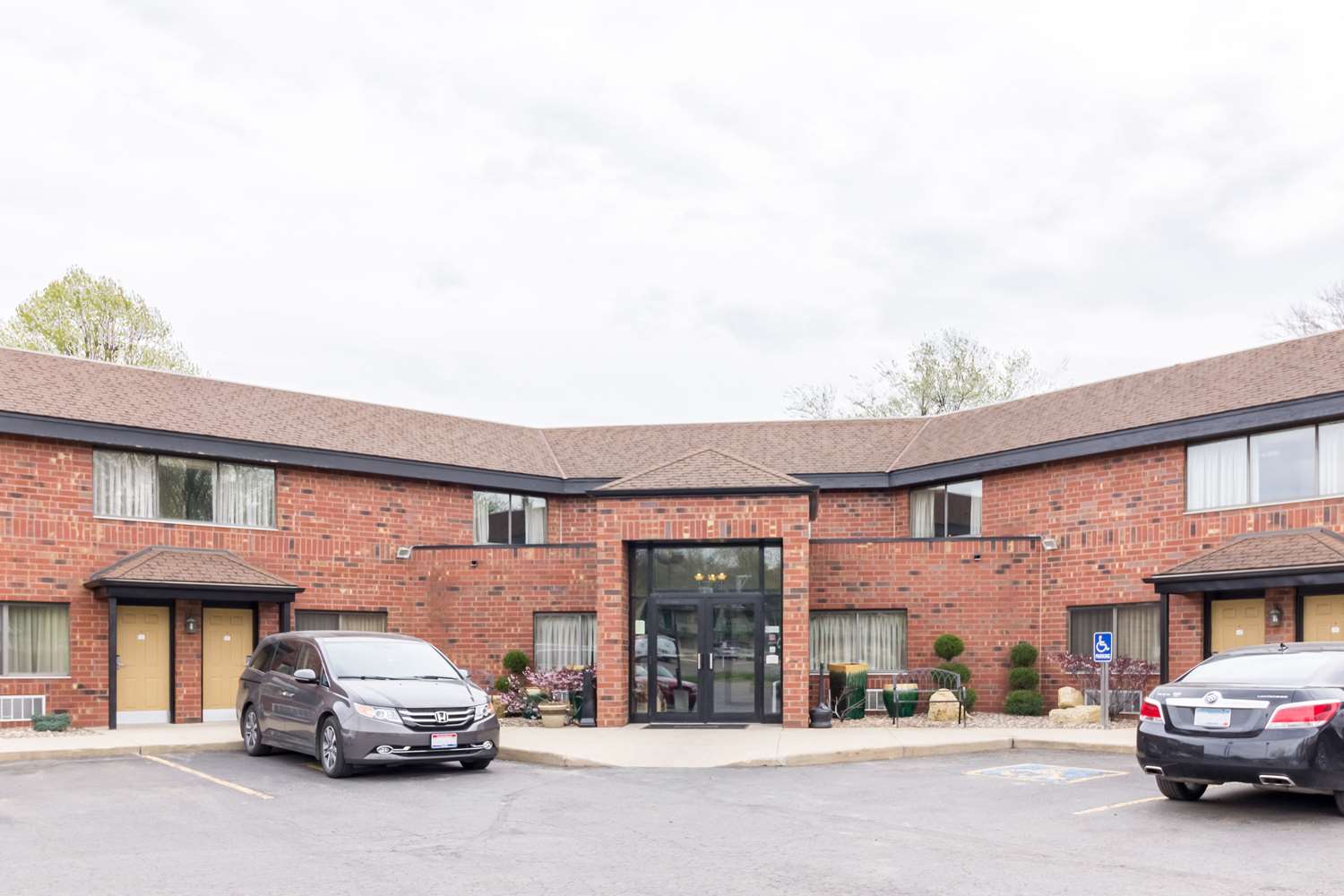 Hotel QUALITY INN & SUITES MAYO CLINIC AREA