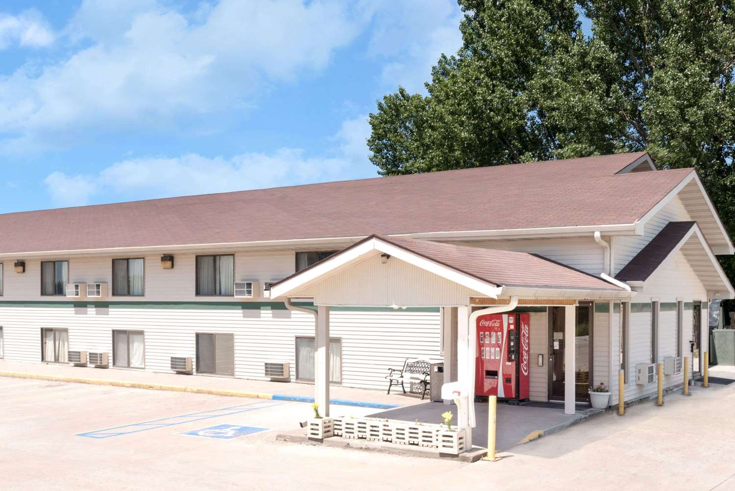 Hotel SUPER 8 BY WYNDHAM VALLEY CITY