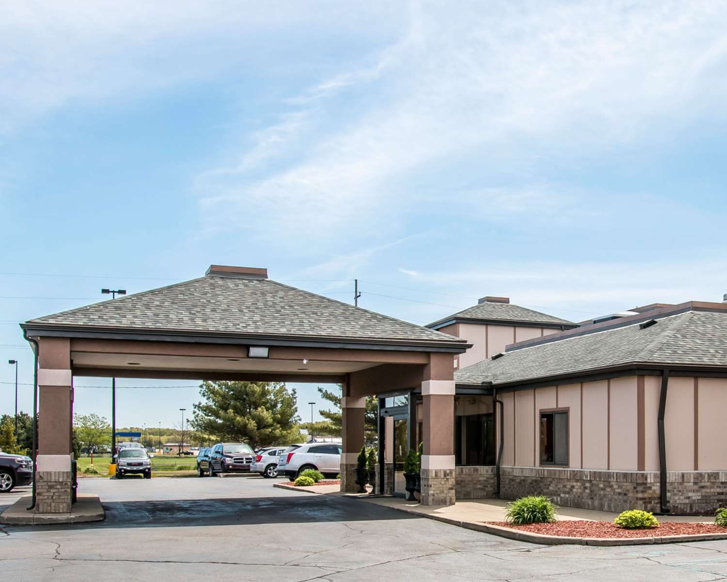 Hotel QUALITY INN AND SUITES MUSKEGON
