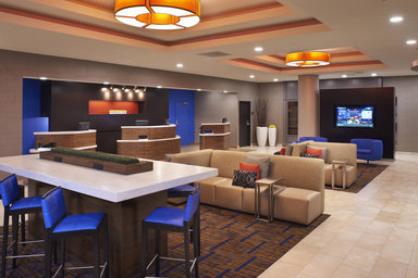 Hotel COURTYARD RIVER NORTH MARRIOTT
